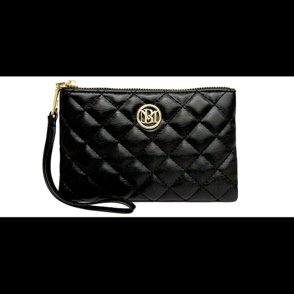 Badgley Mischka Handbags - 💥NWT💥 Badgley Mischka Diamond Quilted Clutch/Wristlet Black w/ Gold Hardware💥
